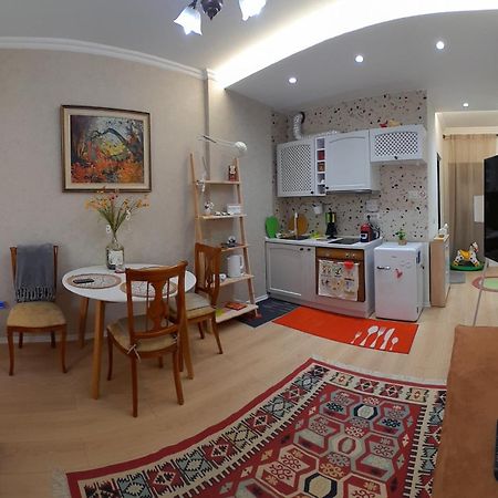 Bani'S Cozy Lovely Apt Tirana Exteriör bild